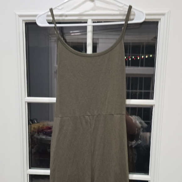 Cuyana Olive Green V-back Jumpsuit. Women's Size Med - Picture 5 of 9